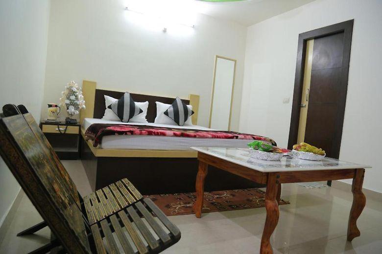 Premium Boston Rooms Family Hotel Agra  Dış mekan fotoğraf