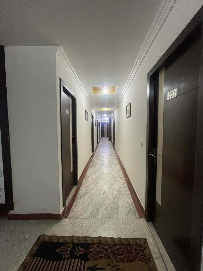 Premium Boston Rooms Family Hotel Agra  Dış mekan fotoğraf